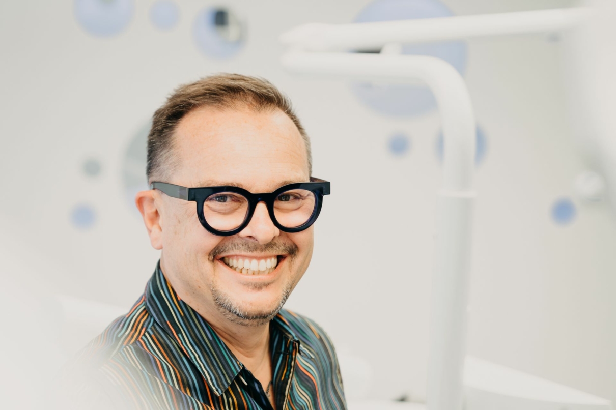 Zahnarzt Dr. Marcel Cucu (Foto: Tobias Grimm)